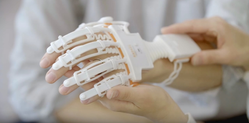 smart glove rehabilitation game