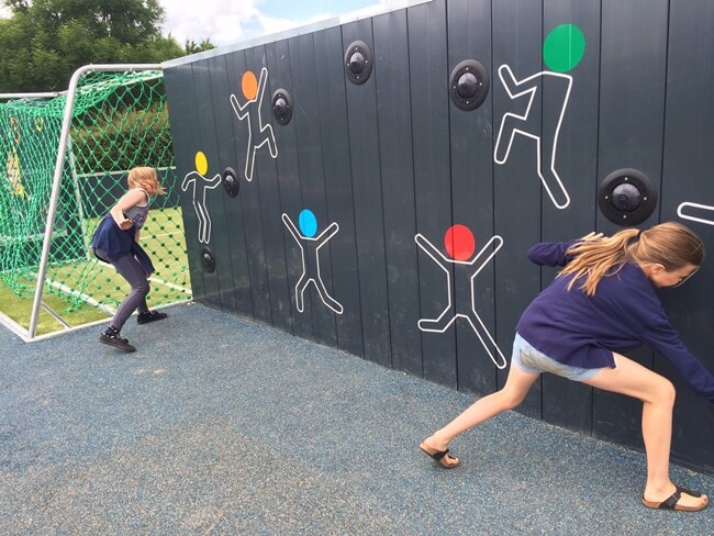 interactive computer game playgrounds